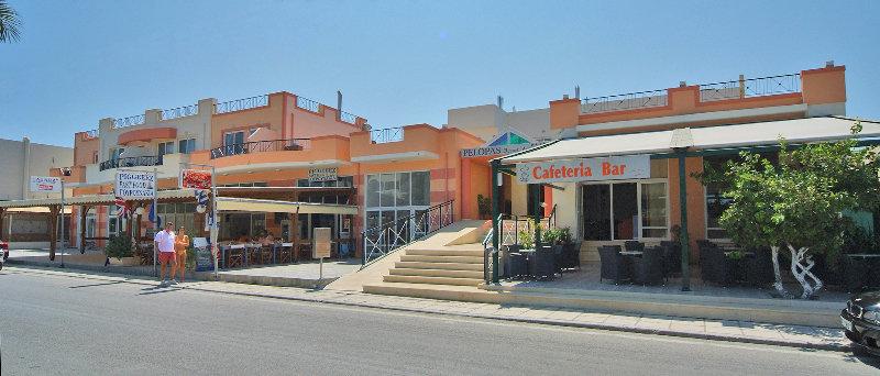 Pelopas Hotel Tigkaki  Exterior photo