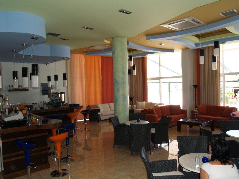 Pelopas Hotel Tigkaki  Exterior photo