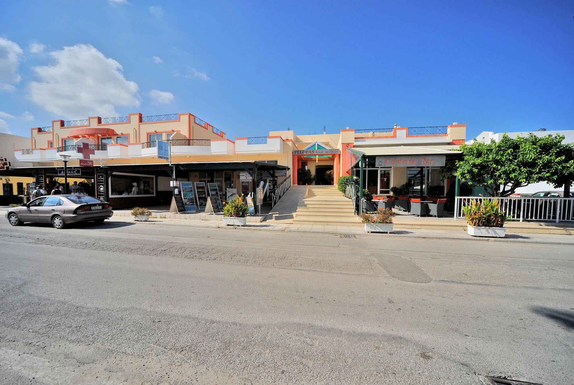 Pelopas Hotel Tigkaki  Exterior photo